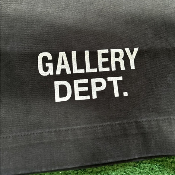 Gallery dept zuma short size S - Picture 2 of 4